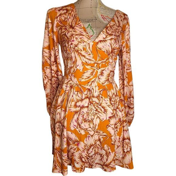 NWT Band of the Free Size Small Gold Yellow Cut Out Back Long Sleeve Mini Dress - Picture 2 of 15